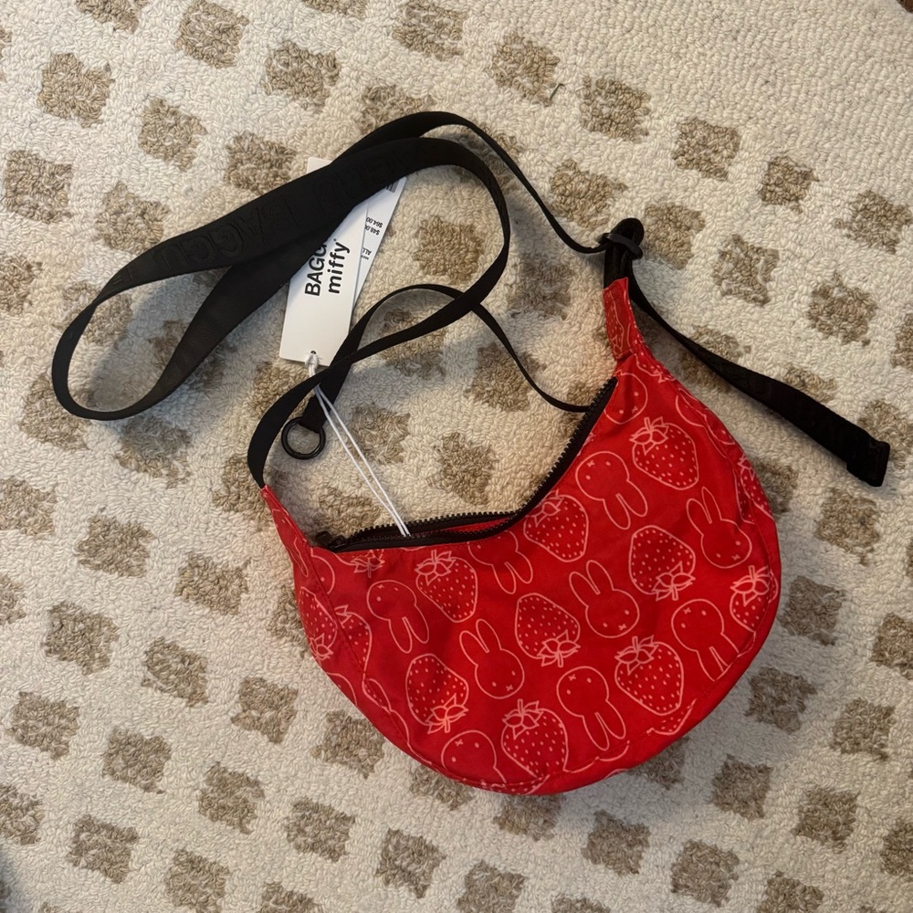 NWT Baggu x Miffy Small Crescent Crossbody Bag